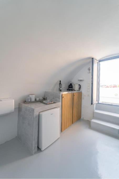 Апартаменты Dome Suite,hot Tub,sea View In Firostefani!
