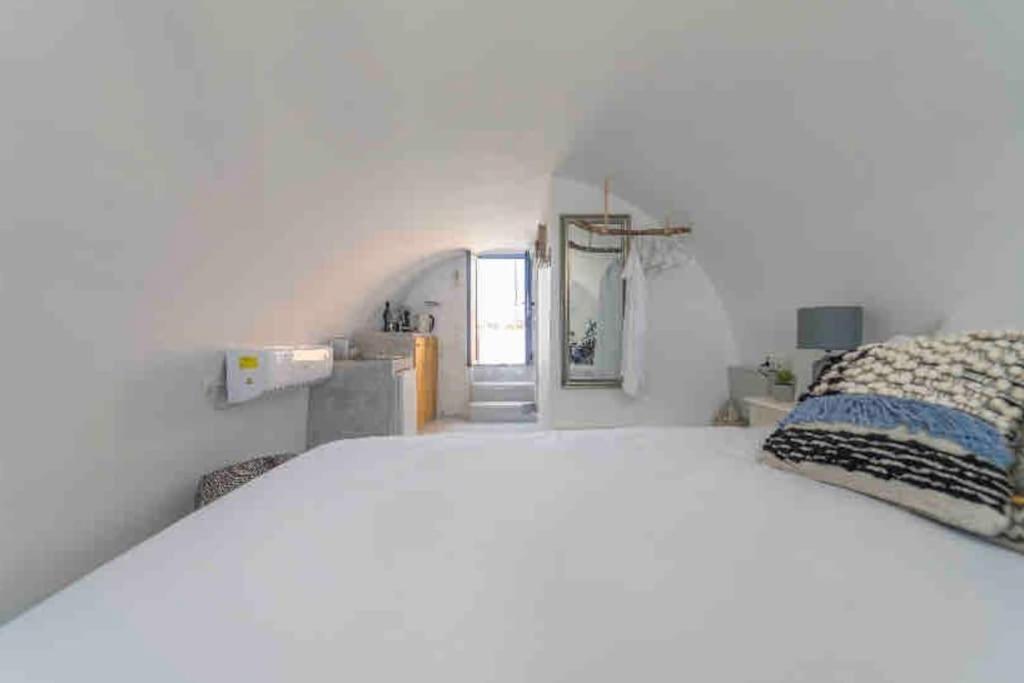 Dome Suite,hot Tub,sea View In Firostefani! Тира